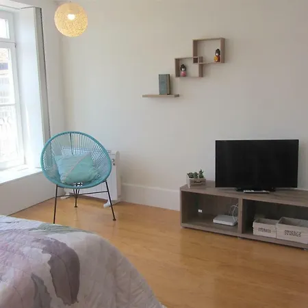 Cedofeita Studio, By Flat In