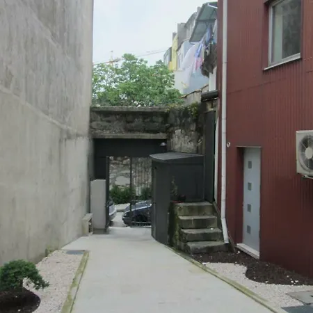 Cedofeita Studio, By Flat In Porto