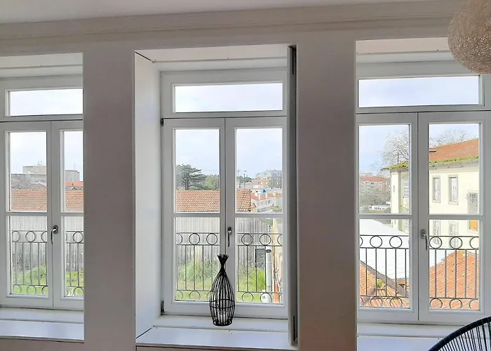 Cedofeita Studio, By Flat In *